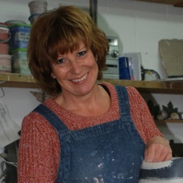 Carolyn Genders